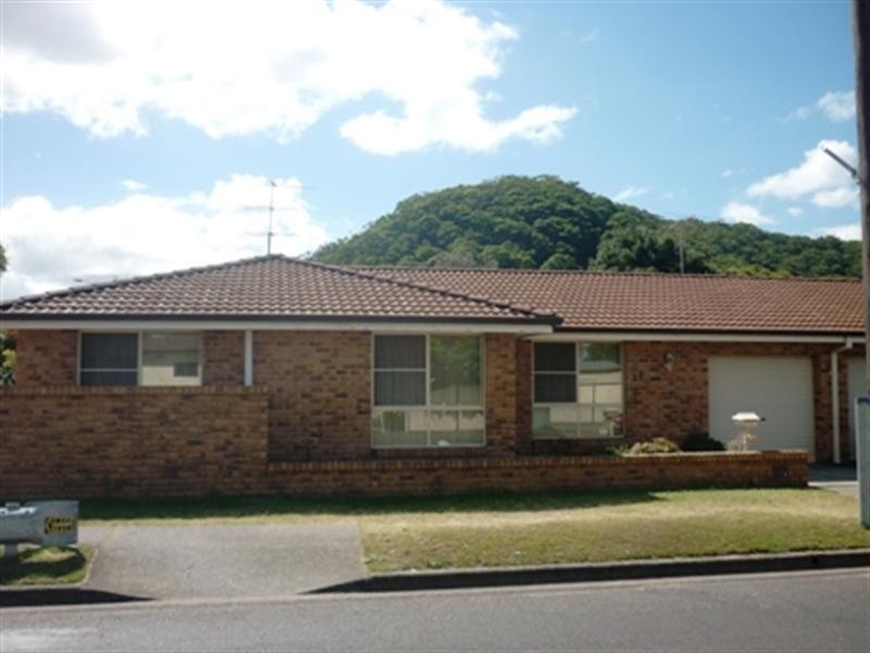 1/36 Barrenjoey Road, Ettalong Beach NSW 2257