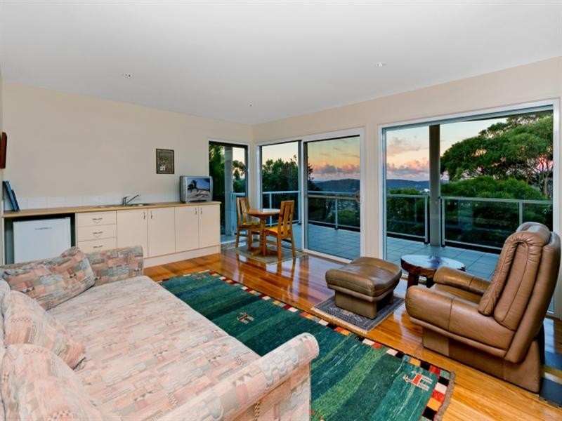 4 Tor Close, Umina Beach NSW 2257