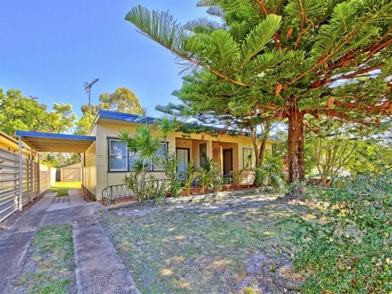 5 Dwyer Avenue, Woy Woy NSW 2256