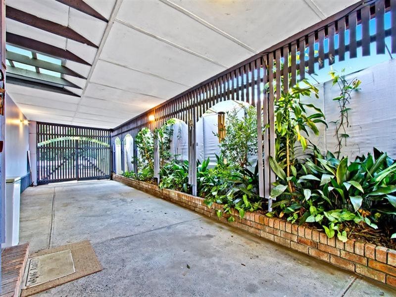 10 Hood Street, Ettalong Beach NSW 2257