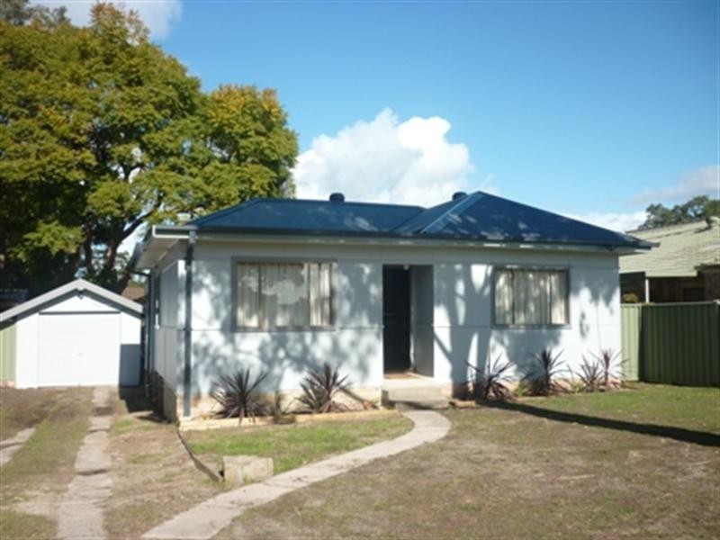 24 McEvoy Avenue, Umina Beach NSW 2257