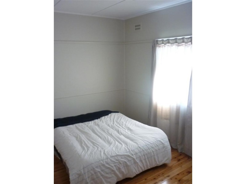 24 McEvoy Avenue, Umina Beach NSW 2257