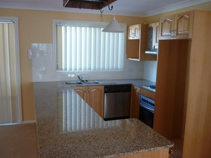 2/136 BROKEN BAY Road, Ettalong Beach NSW 2257