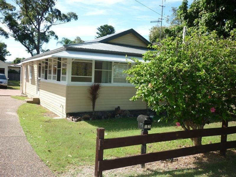 12 PICNIC Parade, Ettalong Beach NSW 2257