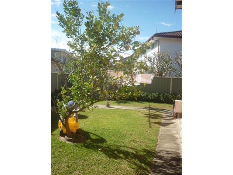 1/16 Augusta Street, Umina Beach NSW 2257