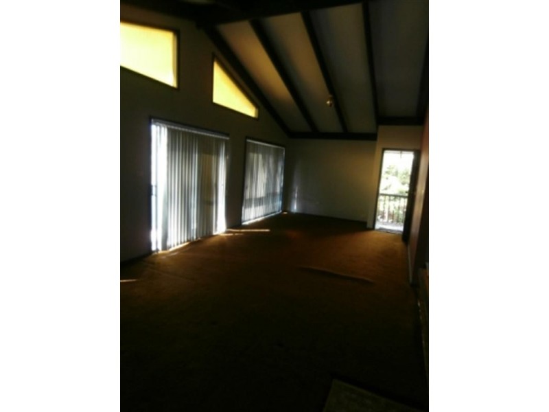 25 Edgecliff Road, Umina Beach NSW 2257