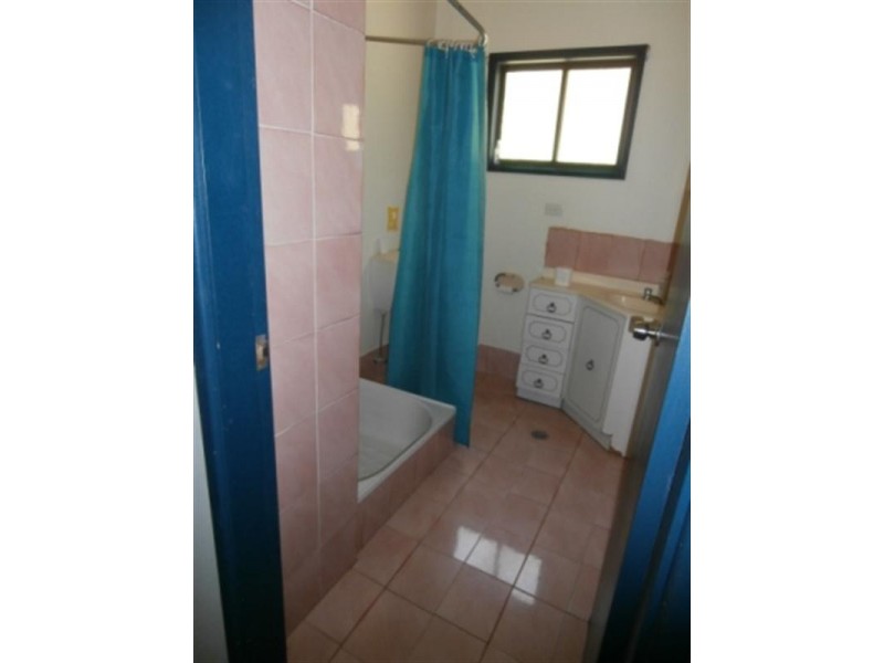 25 Edgecliff Road, Umina Beach NSW 2257