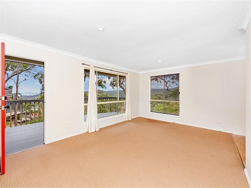 6 Knights Close, Umina Beach NSW 2257