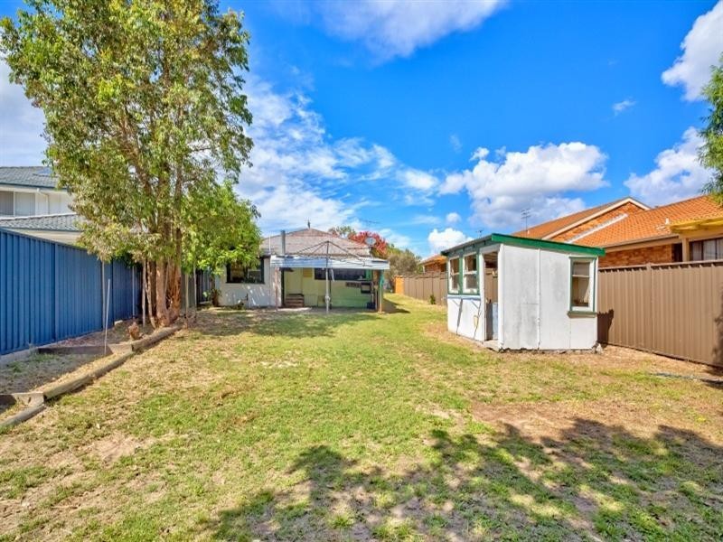 19 Bangalow Street, Ettalong Beach NSW 2257