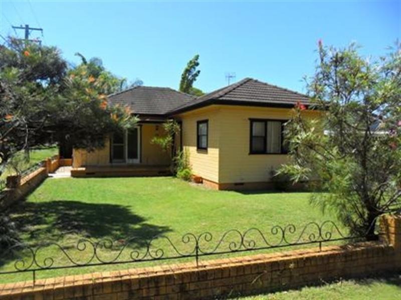 45 Lakeview Parade, Umina Beach NSW 2257