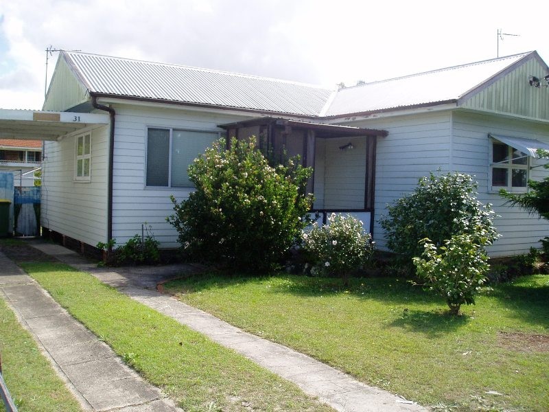 31 Carrington Avenue, Woy Woy NSW 2256