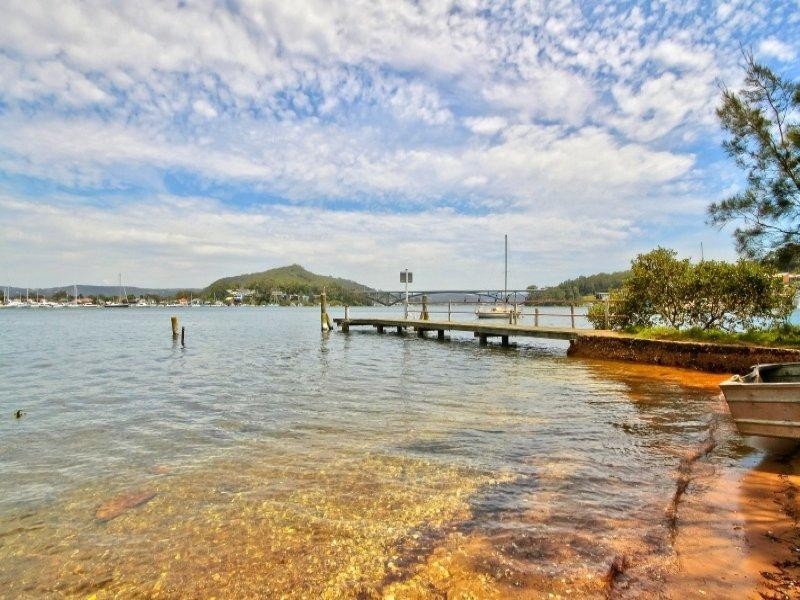 42 Fishermans Parade, Daleys Point NSW 2257