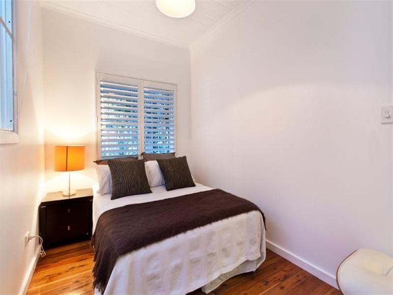 48 Kingsclear Road, Alexandria NSW 2015