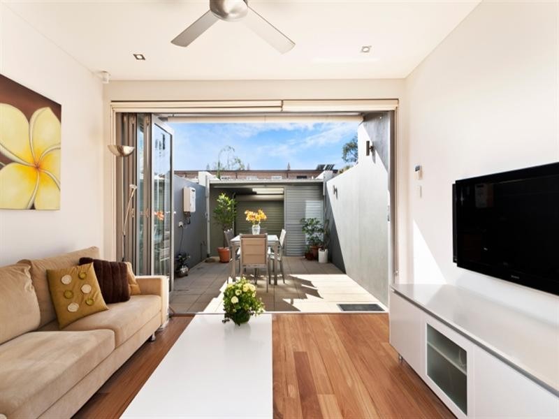 25a Copeland Street, Alexandria NSW 2015