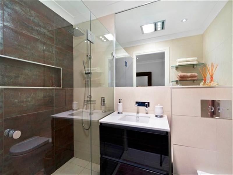 51 Lackey Street, St Peters NSW 2044