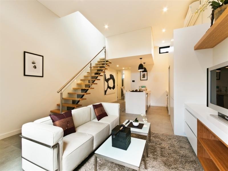 18 Augustus Street, Enmore NSW 2042