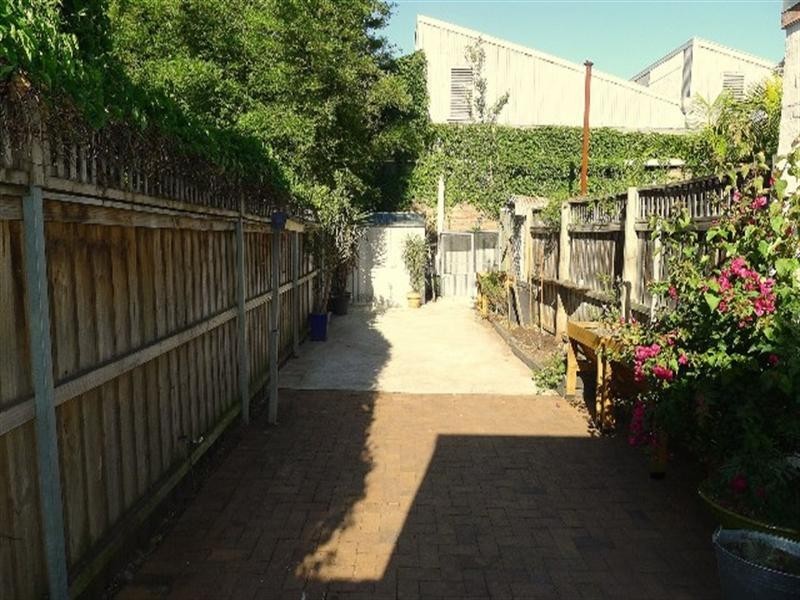 162 Wyndham Street, Alexandria NSW 2015