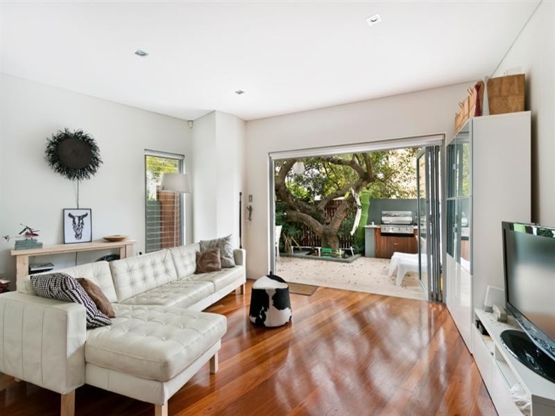 136 Rochford Street, Erskineville NSW 2043