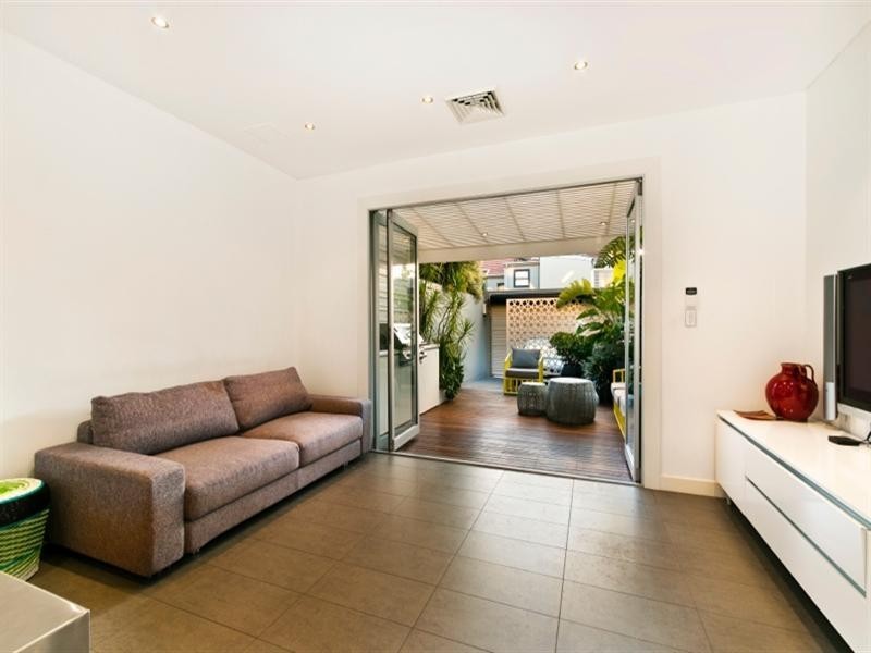 203A Australia Street, Newtown NSW 2042