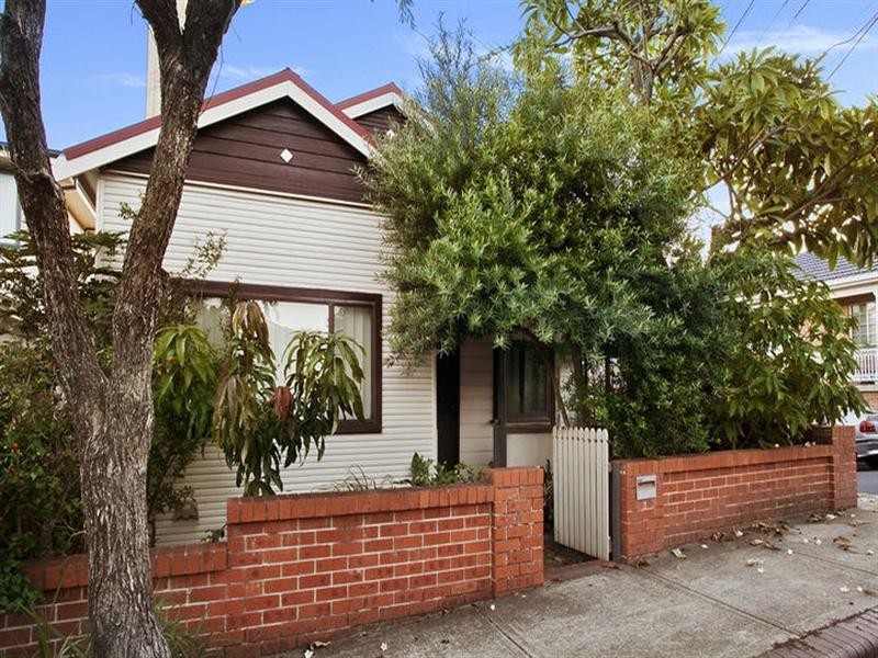 18 Station Street, Tempe NSW 2044