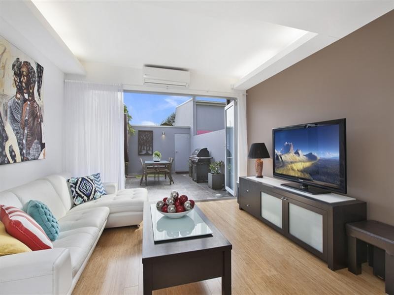 141 Mitchell Road, Alexandria NSW 2015