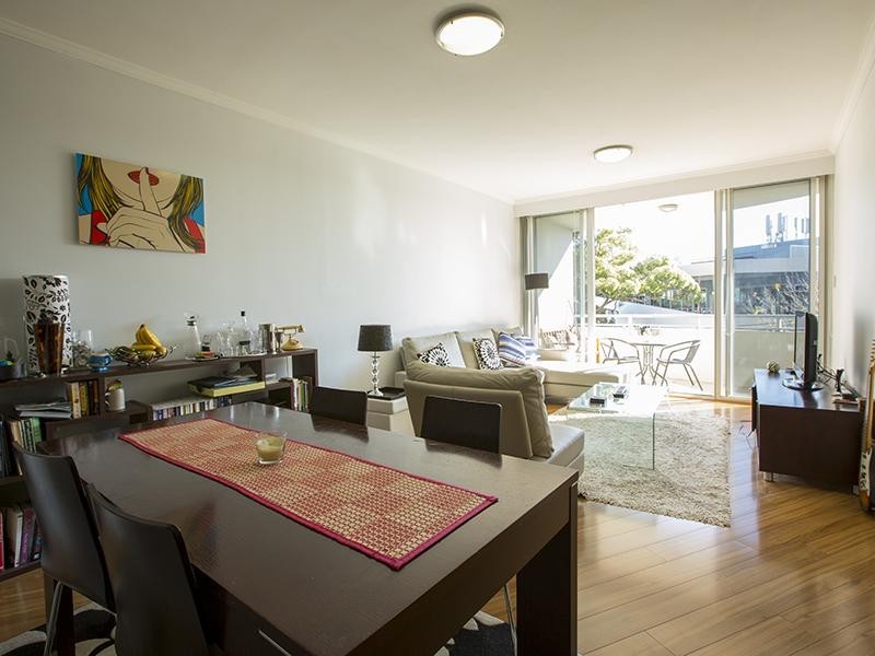 61/788 Bourke Street, Waterloo NSW 2017