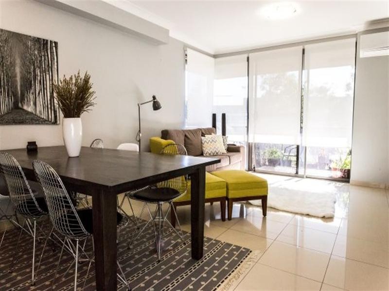 102/49 Henderson Road, Alexandria NSW 2015