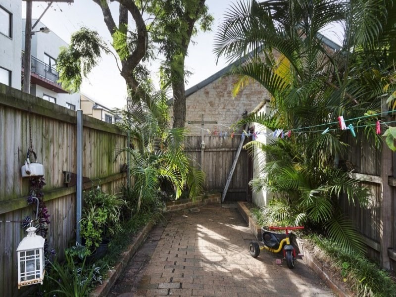 2 Clara Street, Erskineville NSW 2043
