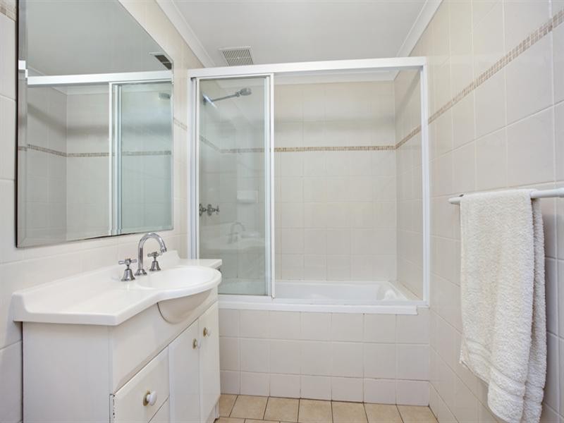 1/1b Coulson Street, Erskineville NSW 2043