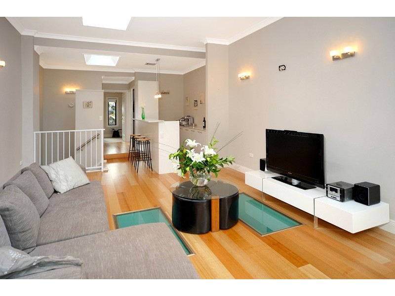 151 Railway Parade, Erskineville NSW 2043