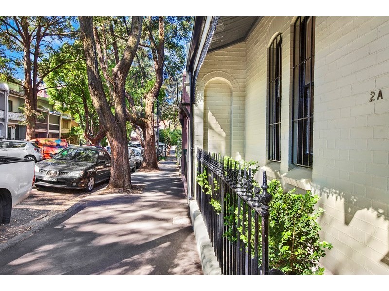 2a Yaralla Street, Newtown NSW 2042