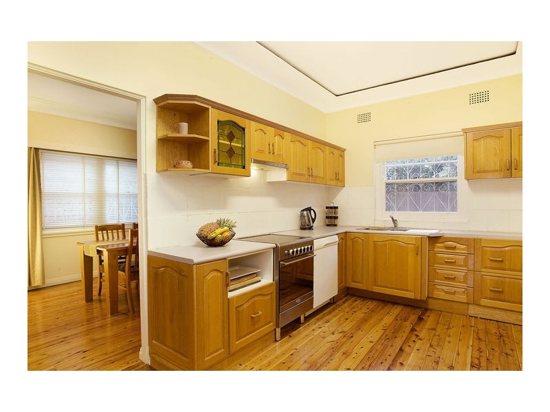 52 Arthur Street, Rodd Point NSW 2046