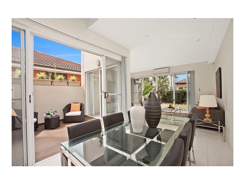 1A Universal Street, Eastlakes NSW 2018