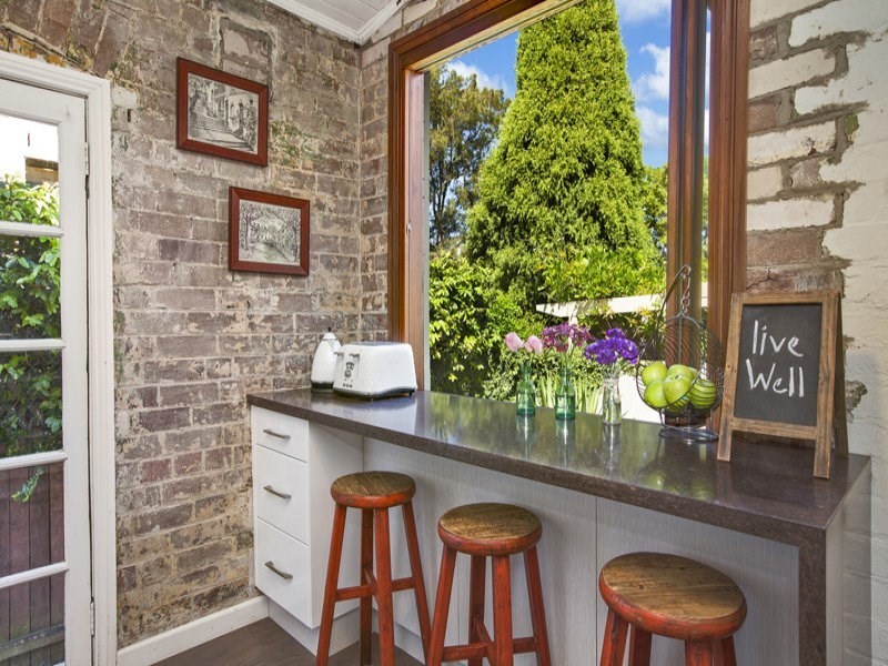 2A Yaralla Street, Newtown NSW 2042