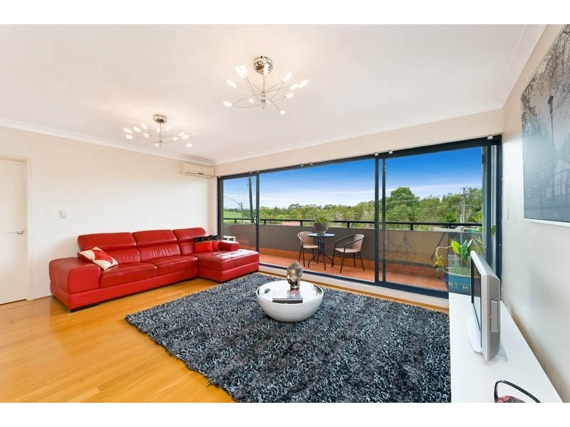 H102/1-5 Princes Highway, St Peters NSW 2044