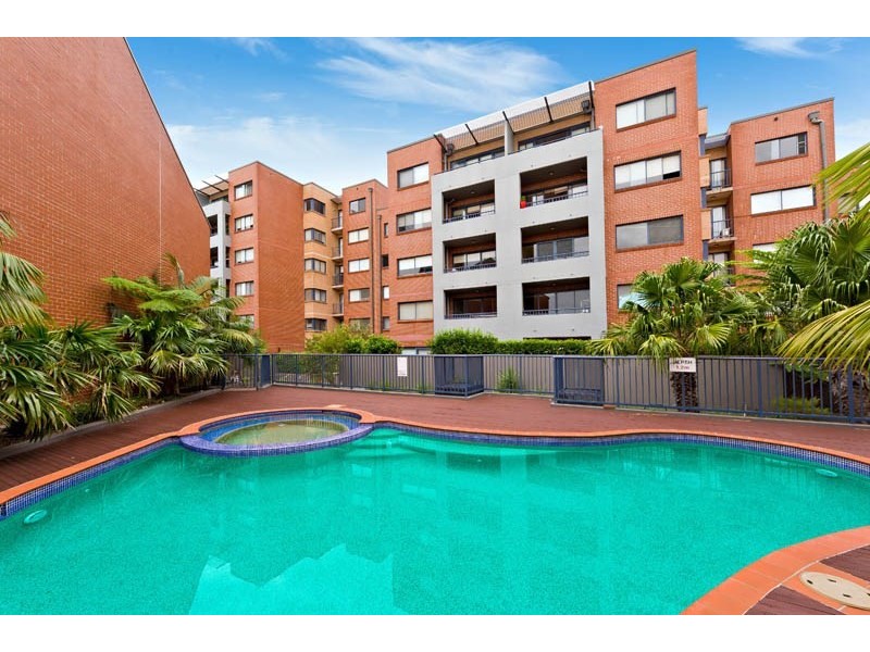 H102/1-5 Princes Highway, St Peters NSW 2044