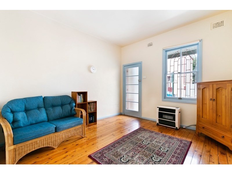 1 Gowrie Street, Newtown NSW 2042