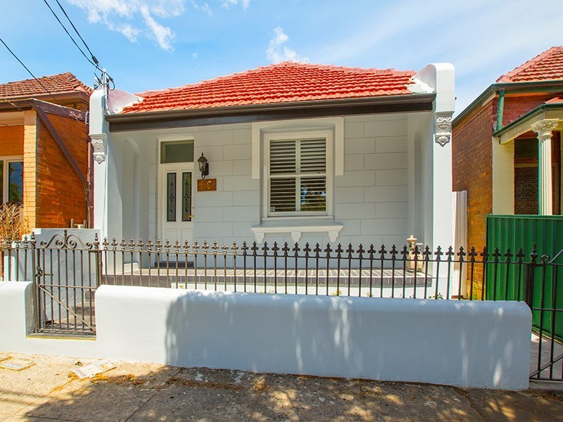 16 Terry Street, Tempe NSW 2044