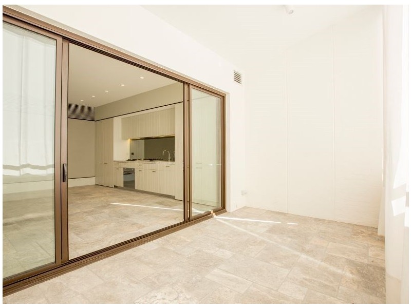 126/18 Danks Street, Waterloo NSW 2017