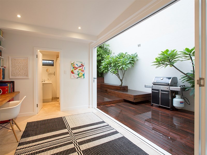 17 Stirling Street, Redfern NSW 2016