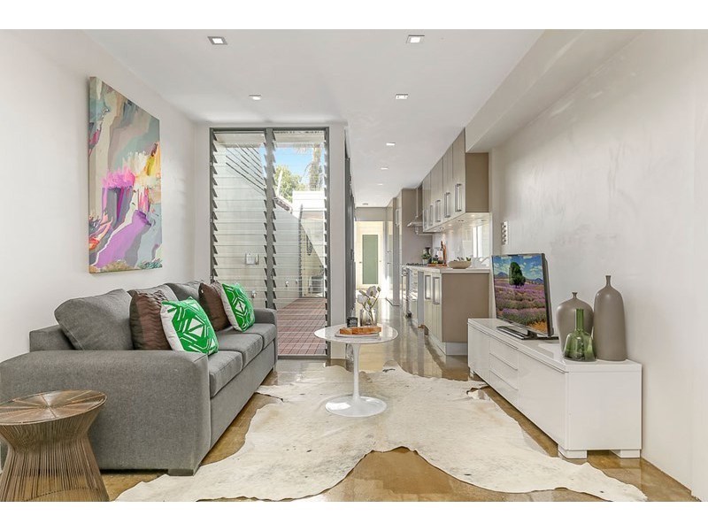 13 Victoria Street, Erskineville NSW 2043