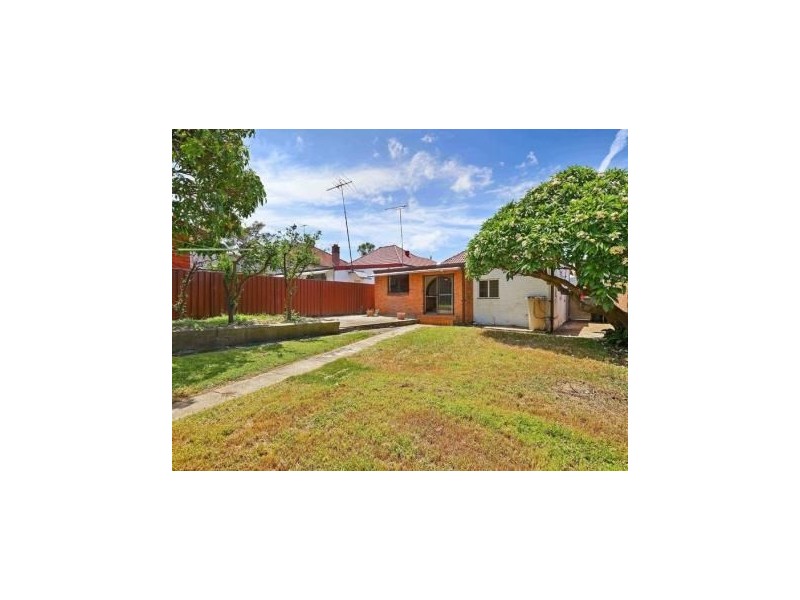 6 Bourne Street, Marrickville NSW 2204