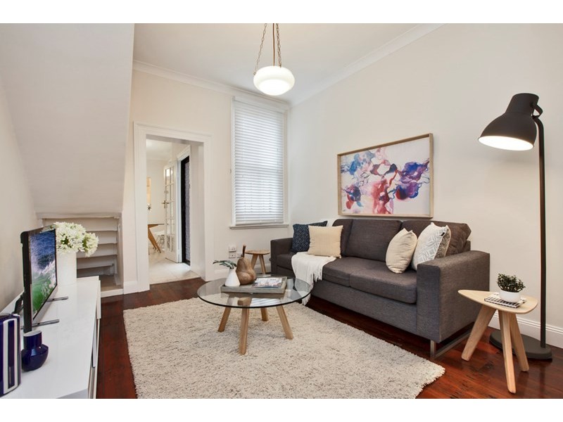 83 Railway Parade, Erskineville NSW 2043