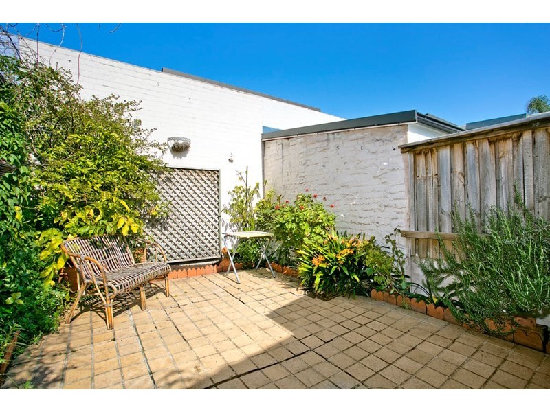 33 Albert Street, Redfern NSW 2016