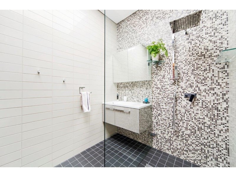 105 Tenterden Road, Botany NSW 2019