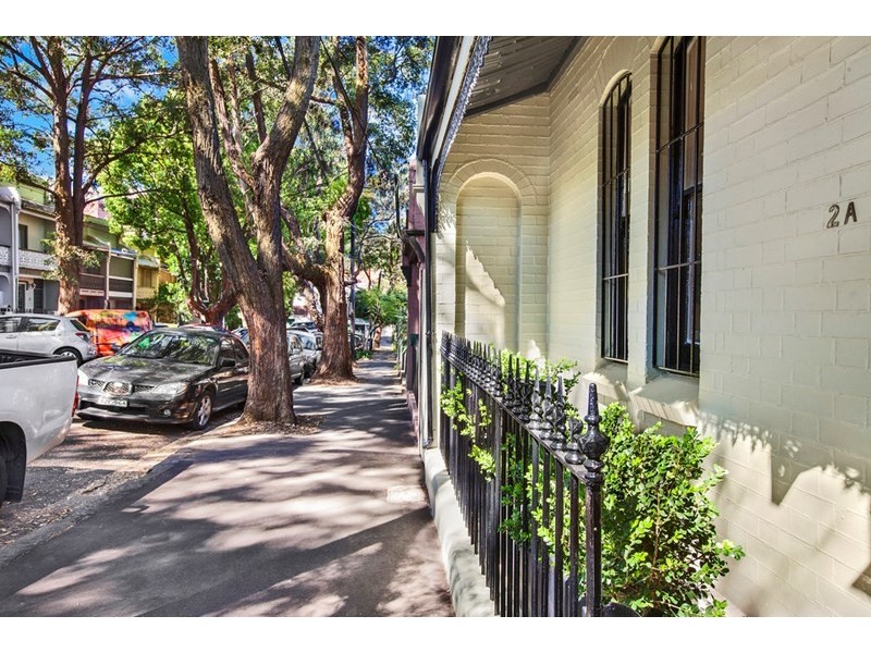 2A Yaralla Street, Newtown NSW 2042