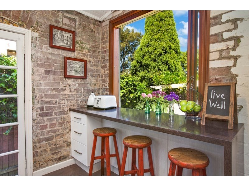 2A Yaralla Street, Newtown NSW 2042