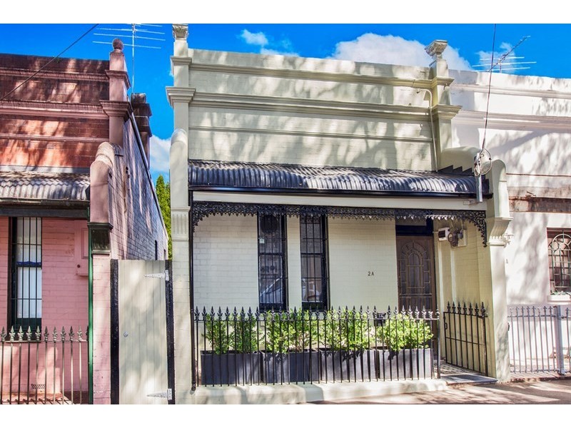 2A Yaralla Street, Newtown NSW 2042