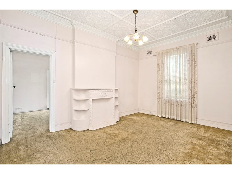 12 John Street, Tempe NSW 2044