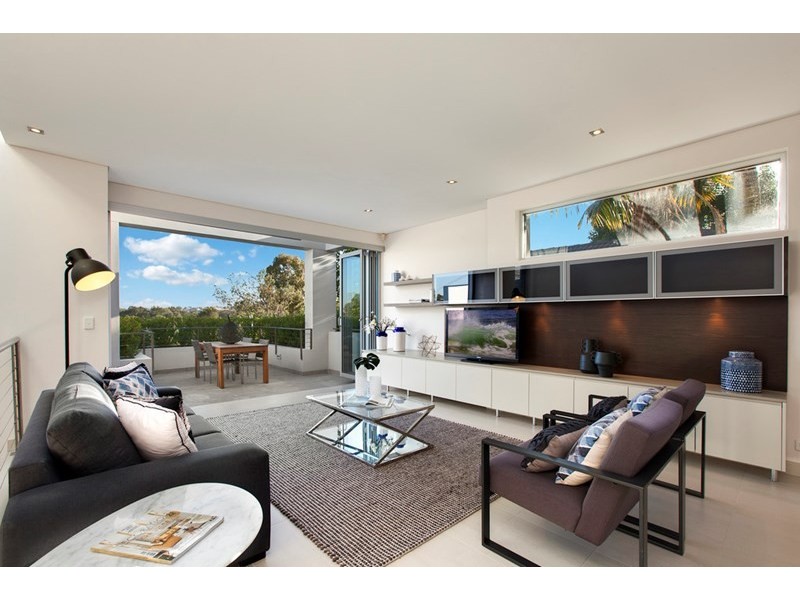 18 Riverview Road, Earlwood NSW 2206